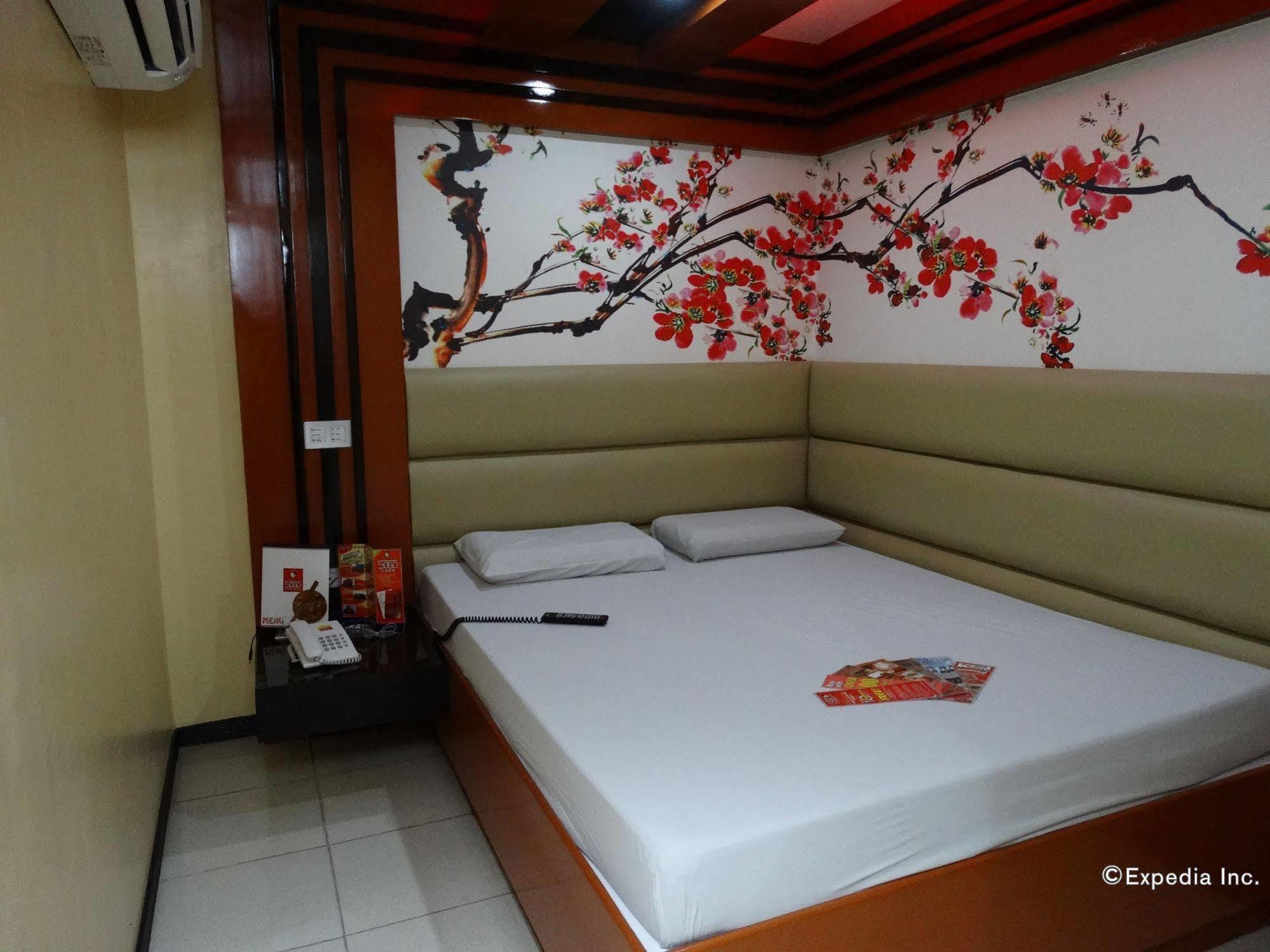 Hotel Sogo Buendia Pasay Exterior photo